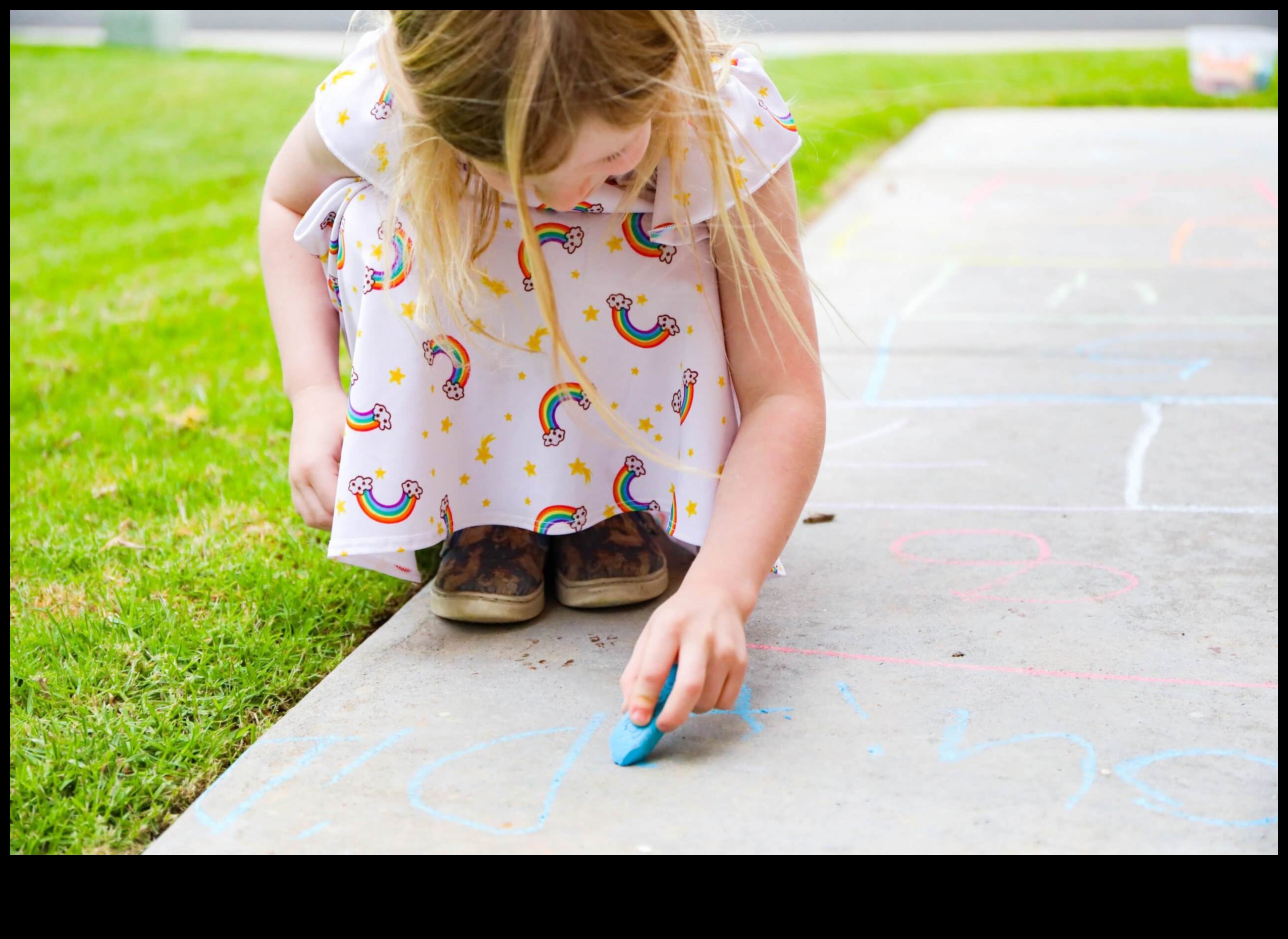 Hopscotch Harmony: Çocuklar İçin Klasik Oyunu Fitness ile Harmanlamak